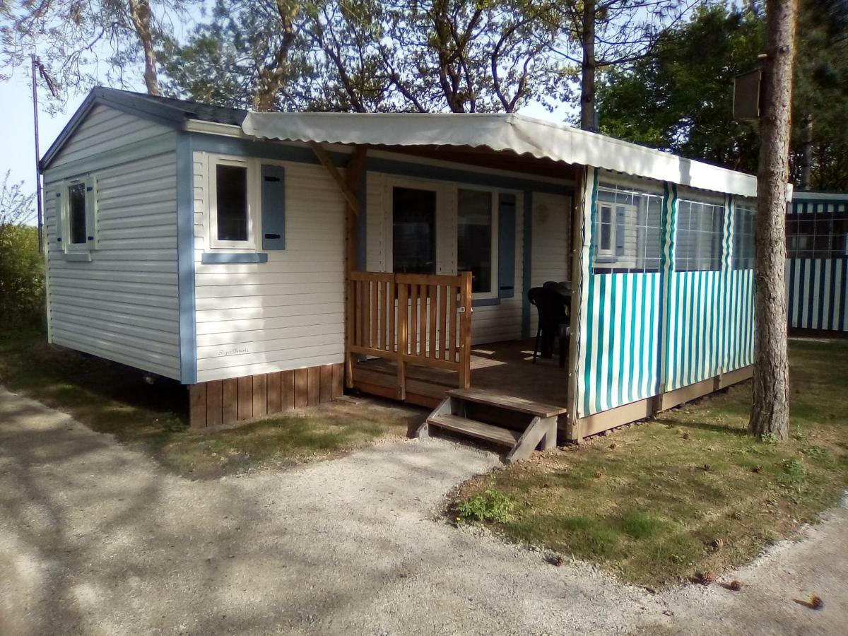 Camping Les Peupliers Hotel Saint-Pere-en-Retz Exterior photo